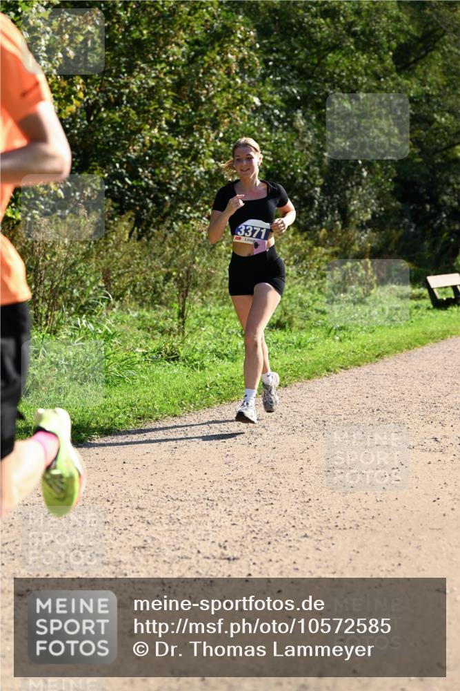 27.09.2026 - 35. Volkslauf durch das schöne Alstertal Dr. Thomas Lammeyer http://msf.ph/oto/10572585 27.09.2026 11:24:10 Laufen 3371 meine-sportfotos.de