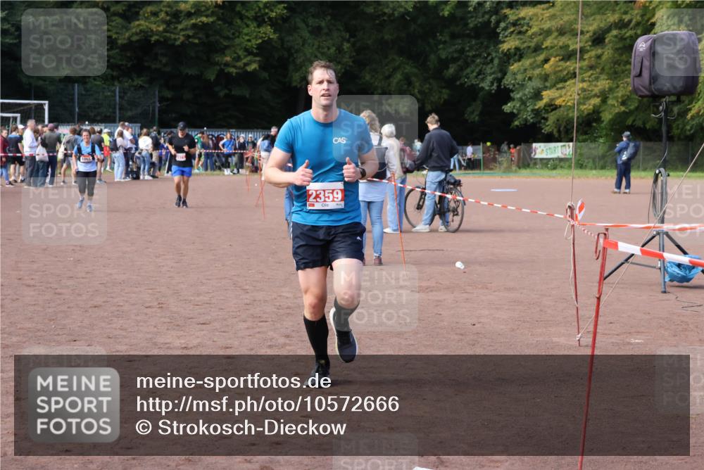 27.09.2026 - 35. Volkslauf durch das schöne Alstertal Strokosch-Dieckow http://msf.ph/oto/10572666 27.09.2026 12:22:16 Ziel 2359 meine-sportfotos.de