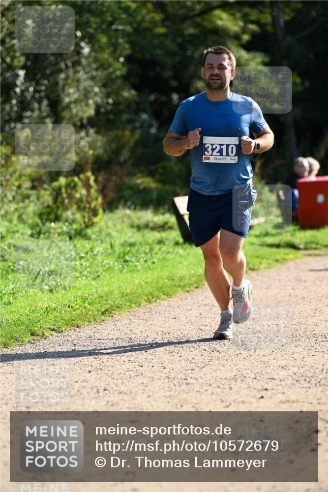 27.09.2026 - 35. Volkslauf durch das schöne Alstertal Dr. Thomas Lammeyer http://msf.ph/oto/10572679 27.09.2026 11:24:34 Laufen 3210 meine-sportfotos.de