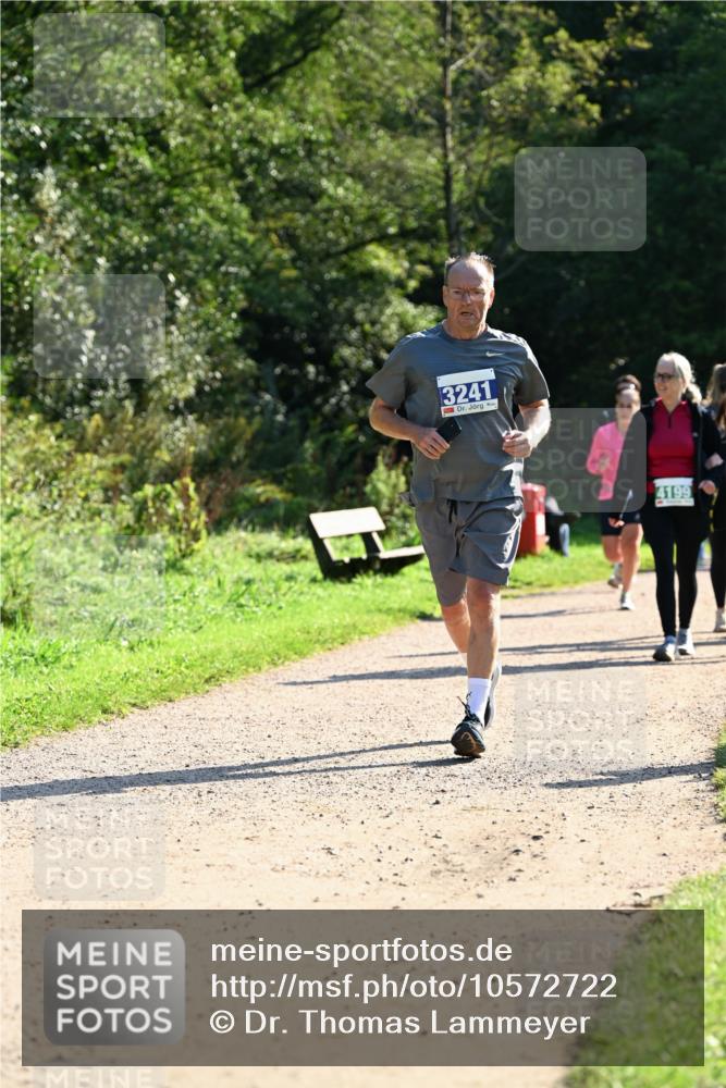 27.09.2026 - 35. Volkslauf durch das schöne Alstertal Dr. Thomas Lammeyer http://msf.ph/oto/10572722 27.09.2026 11:24:41 Laufen 3241, 4199 meine-sportfotos.de