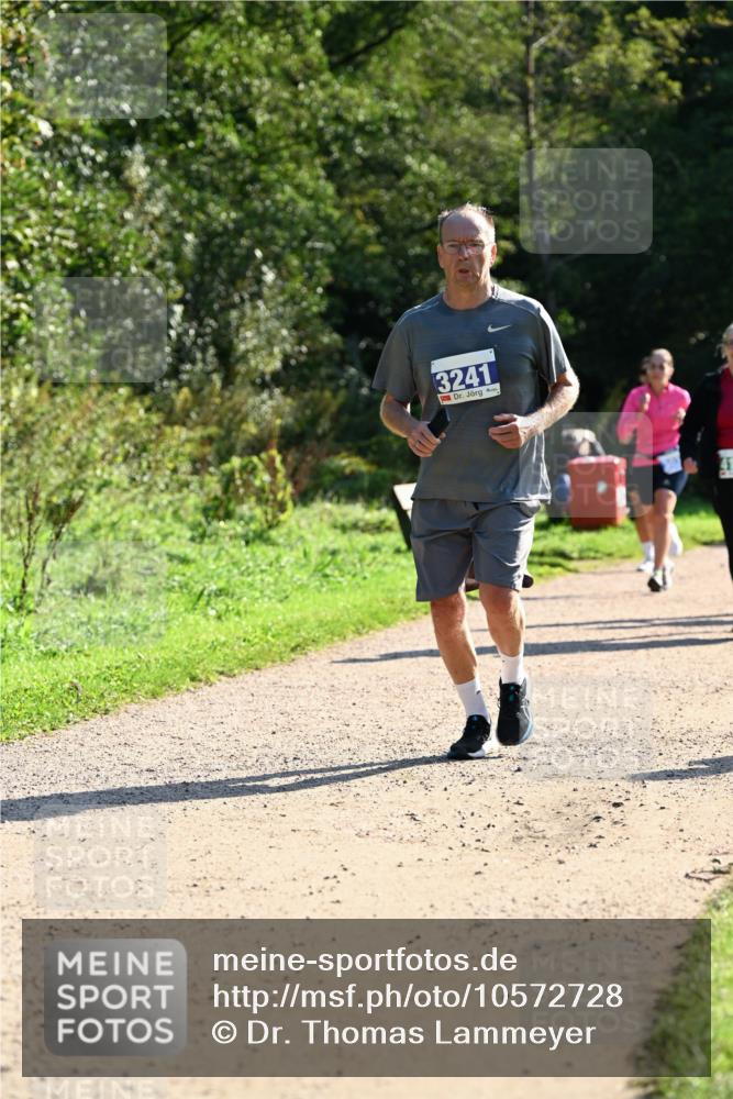 27.09.2026 - 35. Volkslauf durch das schöne Alstertal Dr. Thomas Lammeyer http://msf.ph/oto/10572728 27.09.2026 11:24:41 Laufen 3241 meine-sportfotos.de