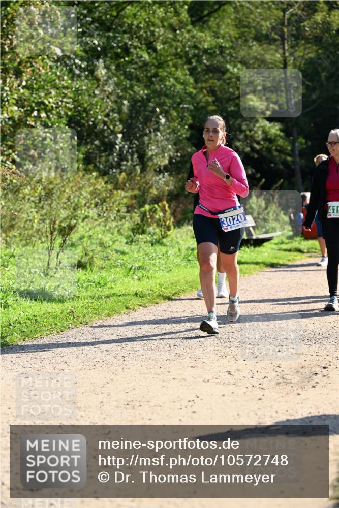 27.09.2026 - 35. Volkslauf durch das schöne Alstertal Dr. Thomas Lammeyer http://msf.ph/oto/10572748 27.09.2026 11:24:45 Laufen 3020, 41, 9 meine-sportfotos.de