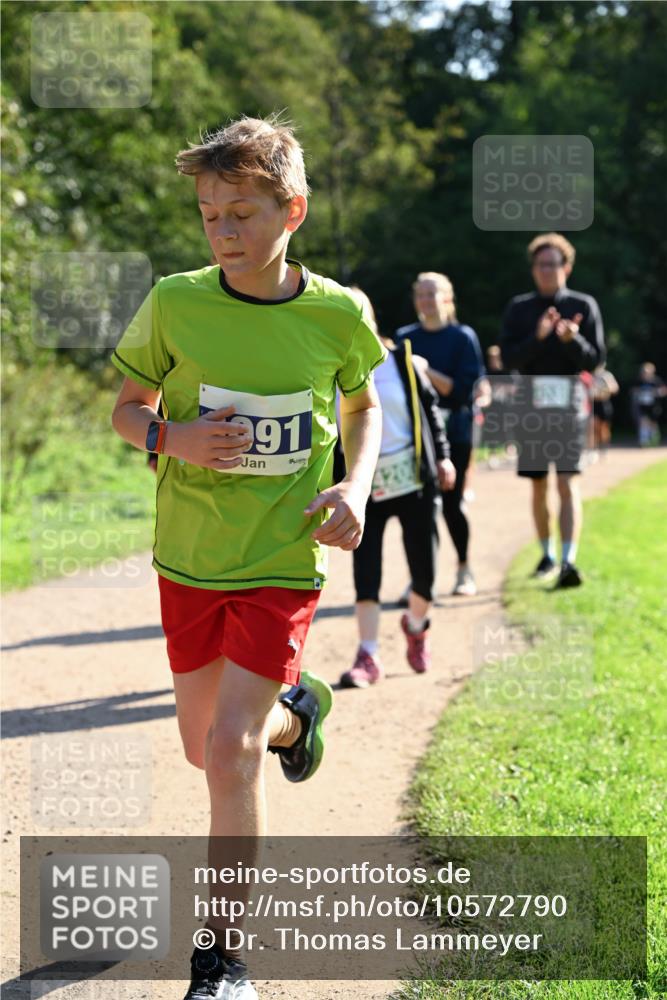 27.09.2026 - 35. Volkslauf durch das schöne Alstertal Dr. Thomas Lammeyer http://msf.ph/oto/10572790 27.09.2026 11:24:51 Laufen 991, 420 meine-sportfotos.de