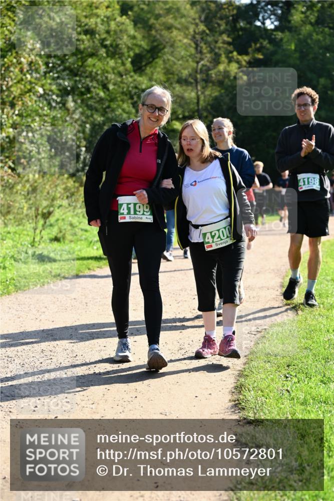 27.09.2026 - 35. Volkslauf durch das schöne Alstertal Dr. Thomas Lammeyer http://msf.ph/oto/10572801 27.09.2026 11:24:52 Laufen 4199, 4200, 4198 meine-sportfotos.de