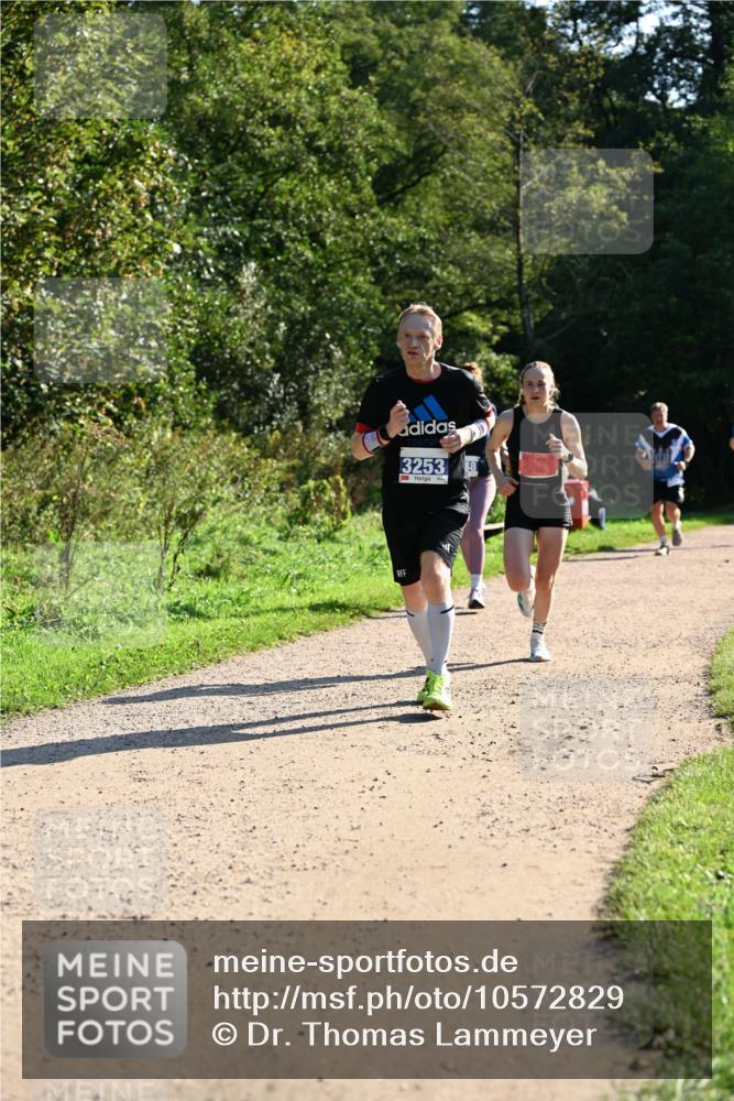 27.09.2026 - 35. Volkslauf durch das schöne Alstertal Dr. Thomas Lammeyer http://msf.ph/oto/10572829 27.09.2026 11:25:01 Laufen 3253, 18 meine-sportfotos.de