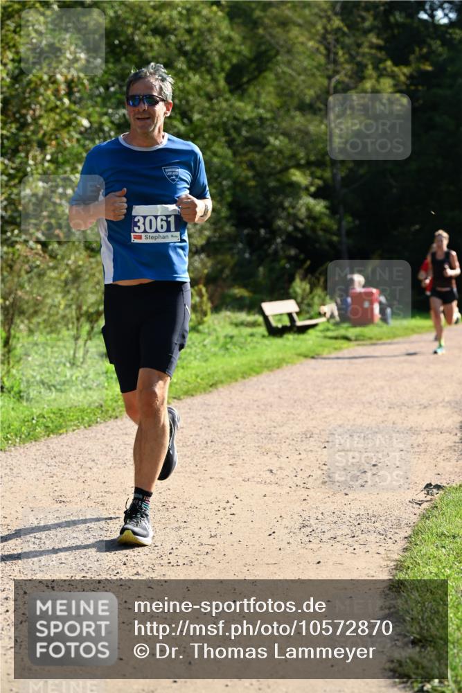 27.09.2026 - 35. Volkslauf durch das schöne Alstertal Dr. Thomas Lammeyer http://msf.ph/oto/10572870 27.09.2026 11:25:07 Laufen 3061 meine-sportfotos.de