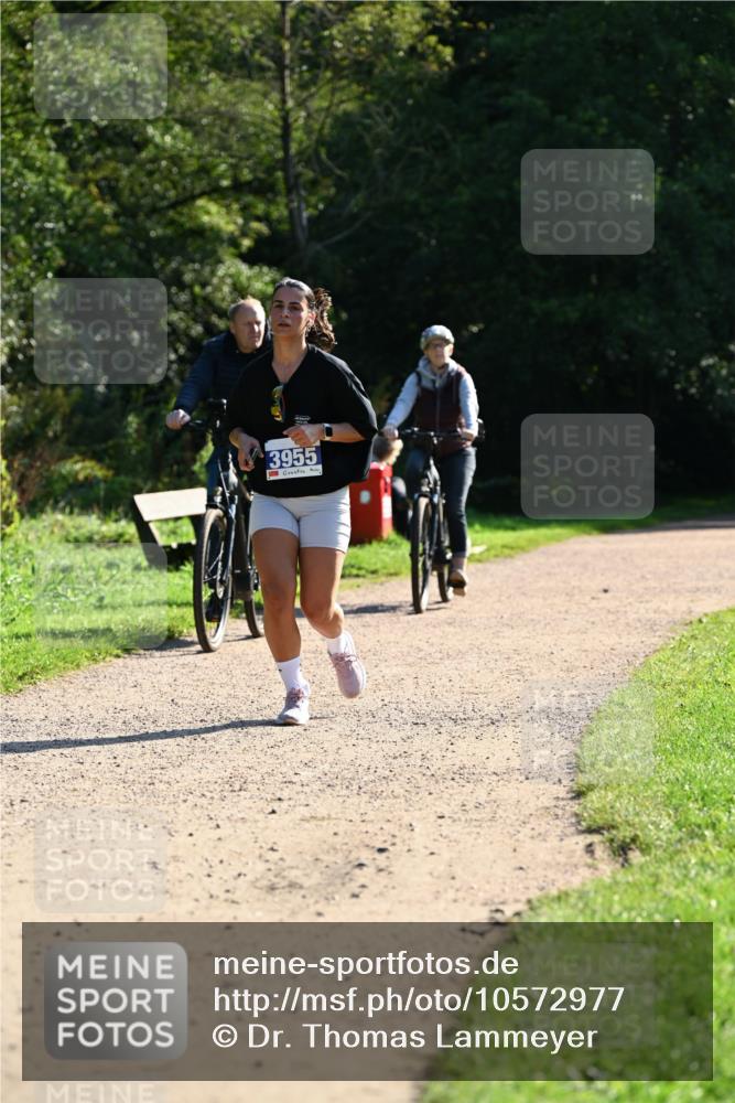 27.09.2026 - 35. Volkslauf durch das schöne Alstertal Dr. Thomas Lammeyer http://msf.ph/oto/10572977 27.09.2026 11:25:54 Laufen 3955 meine-sportfotos.de