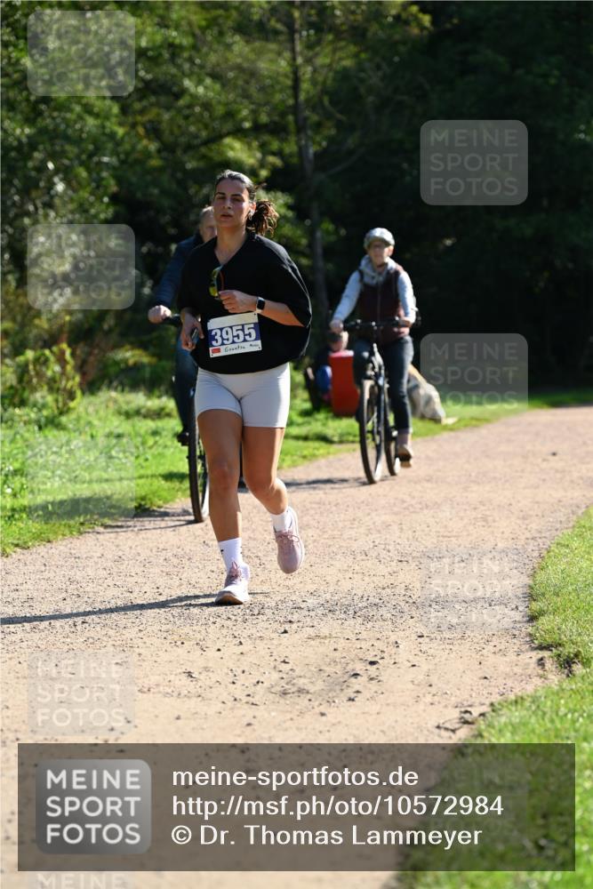 27.09.2026 - 35. Volkslauf durch das schöne Alstertal Dr. Thomas Lammeyer http://msf.ph/oto/10572984 27.09.2026 11:25:55 Laufen 3955 meine-sportfotos.de