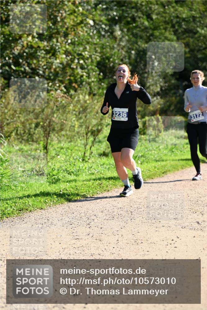 27.09.2026 - 35. Volkslauf durch das schöne Alstertal Dr. Thomas Lammeyer http://msf.ph/oto/10573010 27.09.2026 11:26:16 Laufen 3236, 3172 meine-sportfotos.de