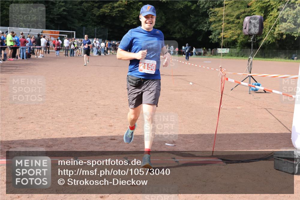 27.09.2026 - 35. Volkslauf durch das schöne Alstertal Strokosch-Dieckow http://msf.ph/oto/10573040 27.09.2026 12:23:00 Ziel 1644, 1668, 2150 meine-sportfotos.de