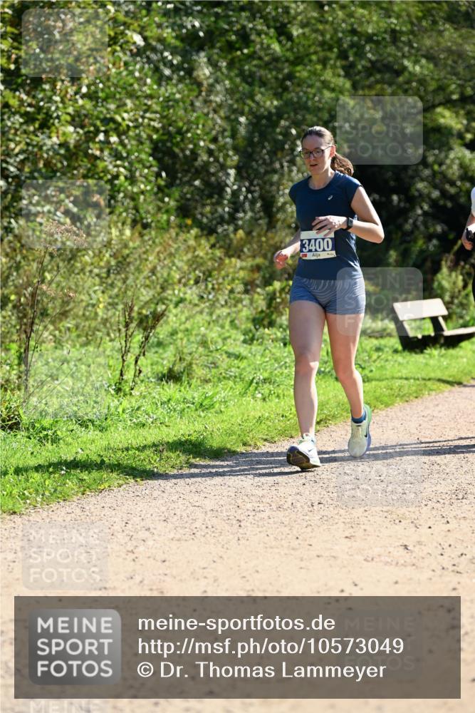 27.09.2026 - 35. Volkslauf durch das schöne Alstertal Dr. Thomas Lammeyer http://msf.ph/oto/10573049 27.09.2026 11:26:24 Laufen 3400 meine-sportfotos.de