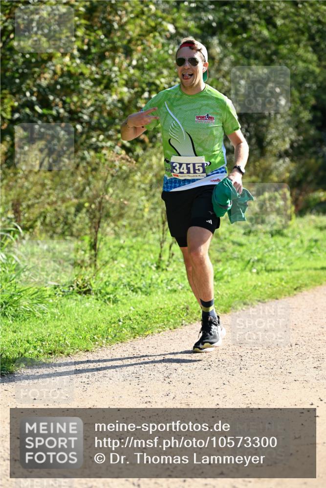 27.09.2026 - 35. Volkslauf durch das schöne Alstertal Dr. Thomas Lammeyer http://msf.ph/oto/10573300 27.09.2026 11:27:19 Laufen 3415 meine-sportfotos.de