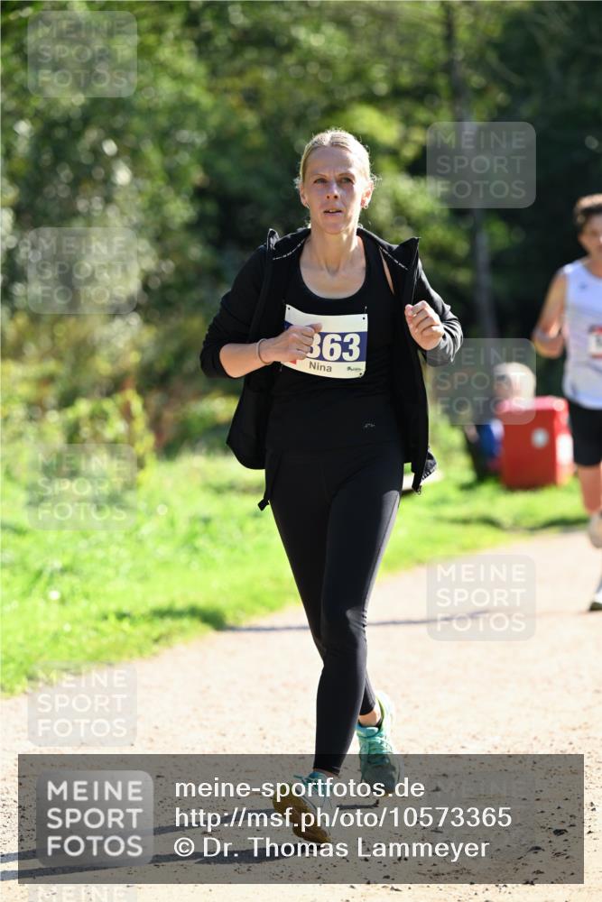 27.09.2026 - 35. Volkslauf durch das schöne Alstertal Dr. Thomas Lammeyer http://msf.ph/oto/10573365 27.09.2026 11:27:37 Laufen 363 meine-sportfotos.de