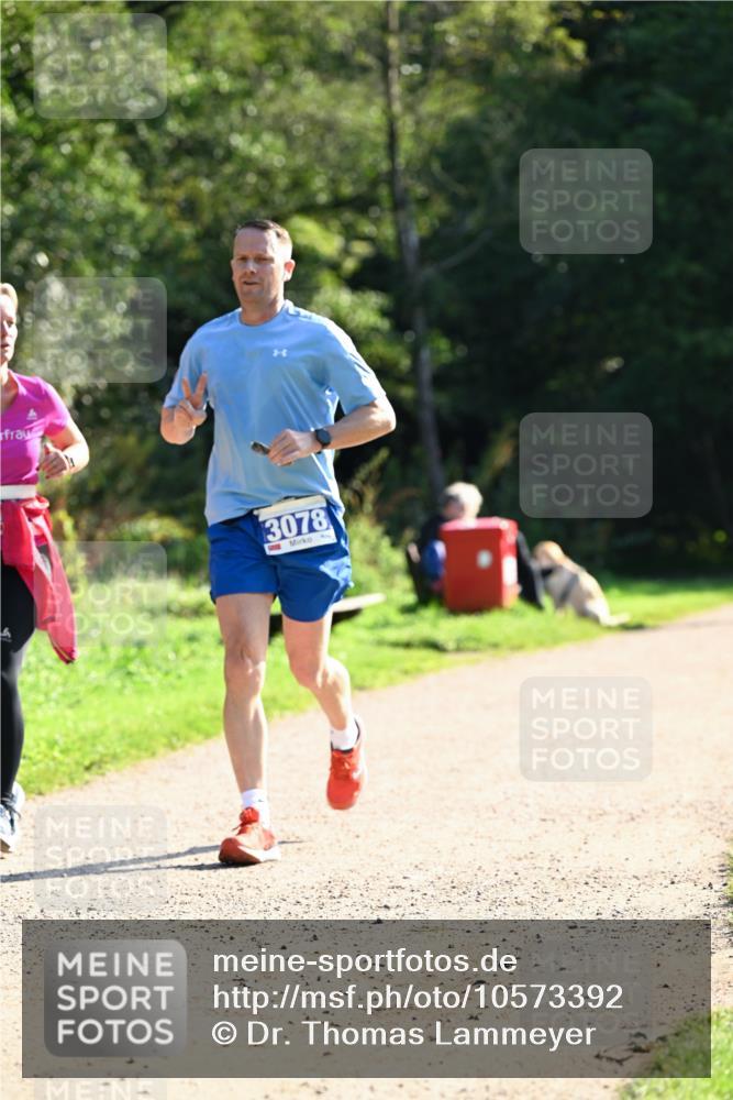 27.09.2026 - 35. Volkslauf durch das schöne Alstertal Dr. Thomas Lammeyer http://msf.ph/oto/10573392 27.09.2026 11:27:43 Laufen 3078, 3 meine-sportfotos.de