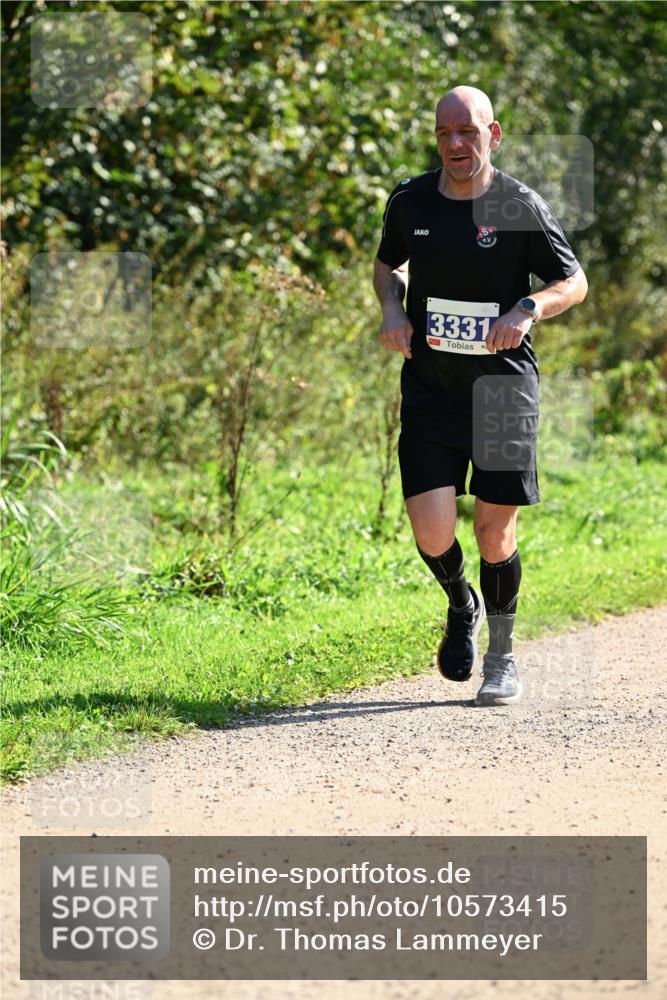 27.09.2026 - 35. Volkslauf durch das schöne Alstertal Dr. Thomas Lammeyer http://msf.ph/oto/10573415 27.09.2026 11:27:51 Laufen 3331 meine-sportfotos.de