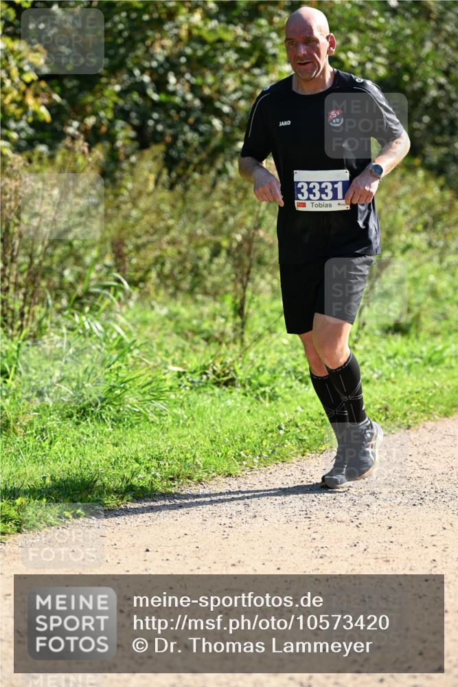 27.09.2026 - 35. Volkslauf durch das schöne Alstertal Dr. Thomas Lammeyer http://msf.ph/oto/10573420 27.09.2026 11:27:52 Laufen 3331 meine-sportfotos.de