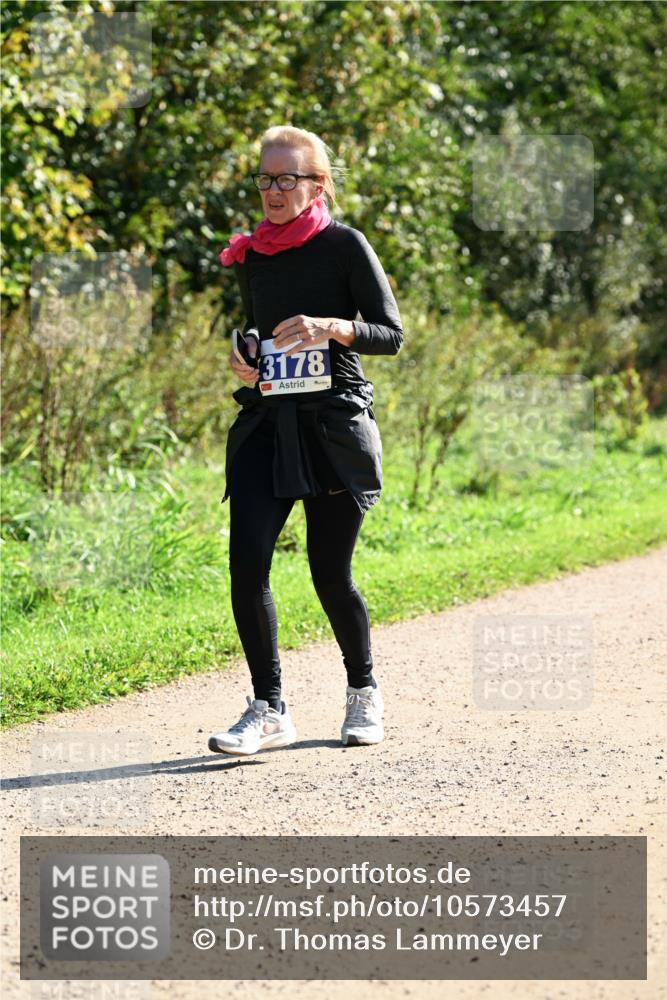 27.09.2026 - 35. Volkslauf durch das schöne Alstertal Dr. Thomas Lammeyer http://msf.ph/oto/10573457 27.09.2026 11:28:19 Laufen 3178 meine-sportfotos.de