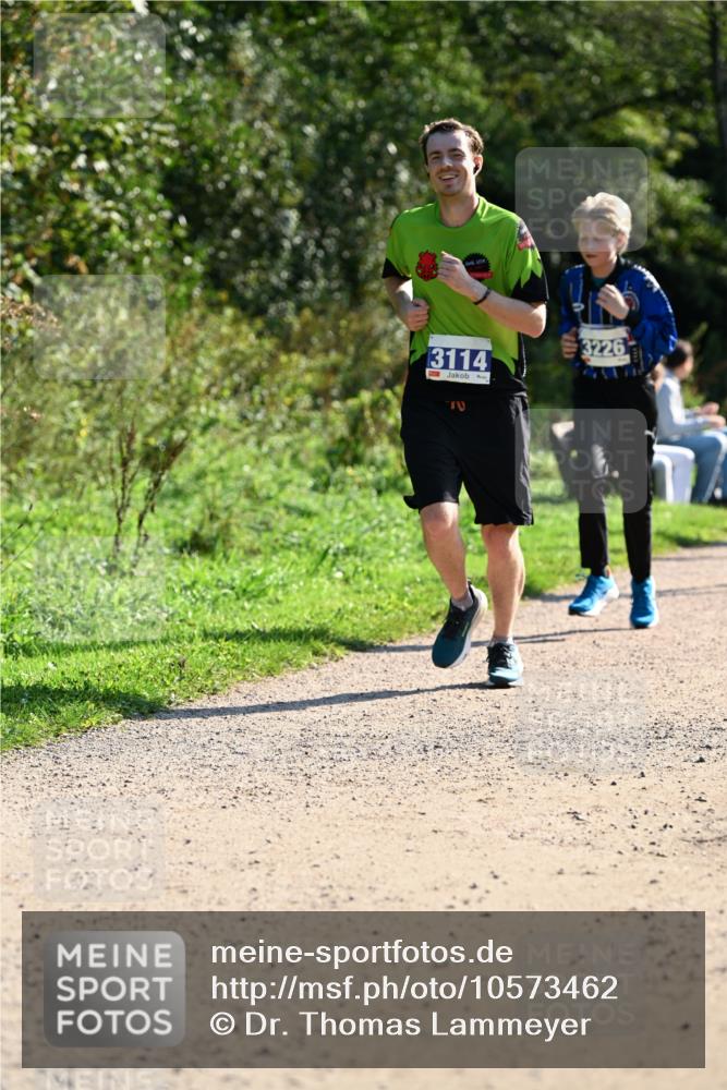 27.09.2026 - 35. Volkslauf durch das schöne Alstertal Dr. Thomas Lammeyer http://msf.ph/oto/10573462 27.09.2026 11:28:32 Laufen 3114, 3226 meine-sportfotos.de