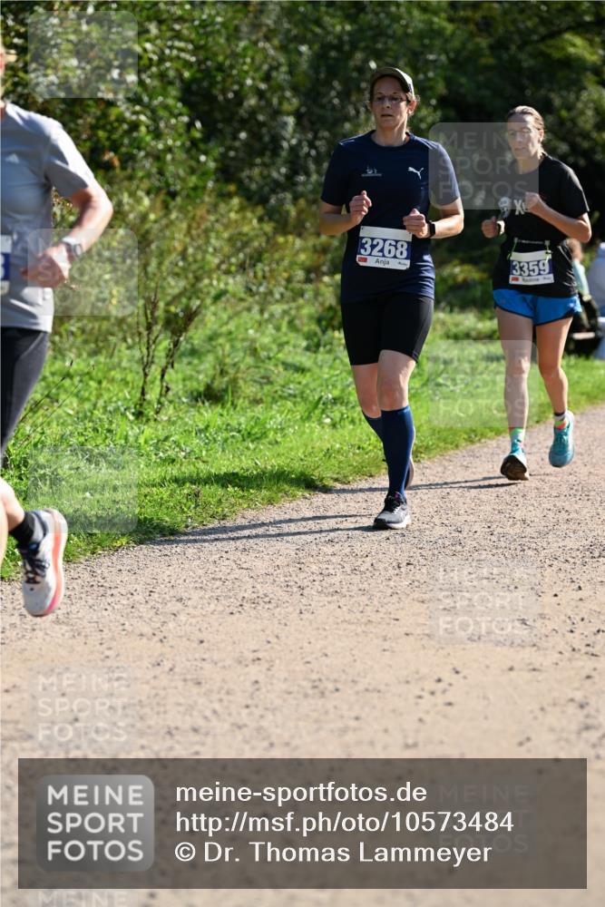 27.09.2026 - 35. Volkslauf durch das schöne Alstertal Dr. Thomas Lammeyer http://msf.ph/oto/10573484 27.09.2026 11:28:35 Laufen 3268, 3359 meine-sportfotos.de
