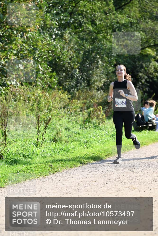 27.09.2026 - 35. Volkslauf durch das schöne Alstertal Dr. Thomas Lammeyer http://msf.ph/oto/10573497 27.09.2026 11:28:43 Laufen 3982 meine-sportfotos.de