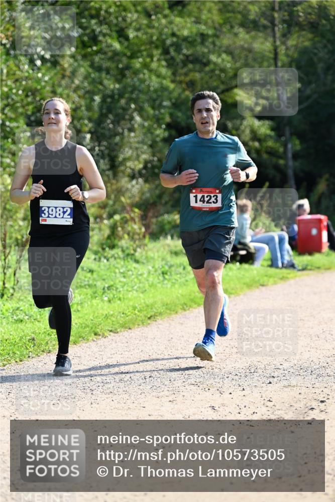 27.09.2026 - 35. Volkslauf durch das schöne Alstertal Dr. Thomas Lammeyer http://msf.ph/oto/10573505 27.09.2026 11:28:45 Laufen 3982, 1423 meine-sportfotos.de
