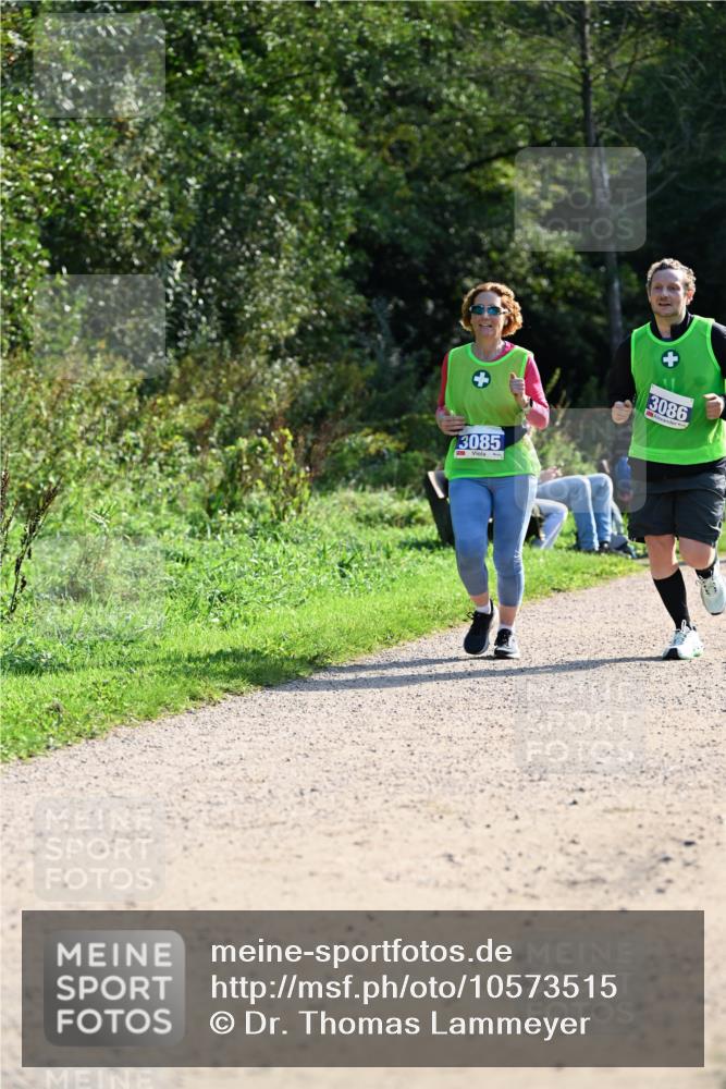 27.09.2026 - 35. Volkslauf durch das schöne Alstertal Dr. Thomas Lammeyer http://msf.ph/oto/10573515 27.09.2026 11:28:51 Laufen 3085, 3086 meine-sportfotos.de