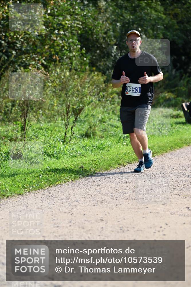 27.09.2026 - 35. Volkslauf durch das schöne Alstertal Dr. Thomas Lammeyer http://msf.ph/oto/10573539 27.09.2026 11:28:56 Laufen 3953 meine-sportfotos.de