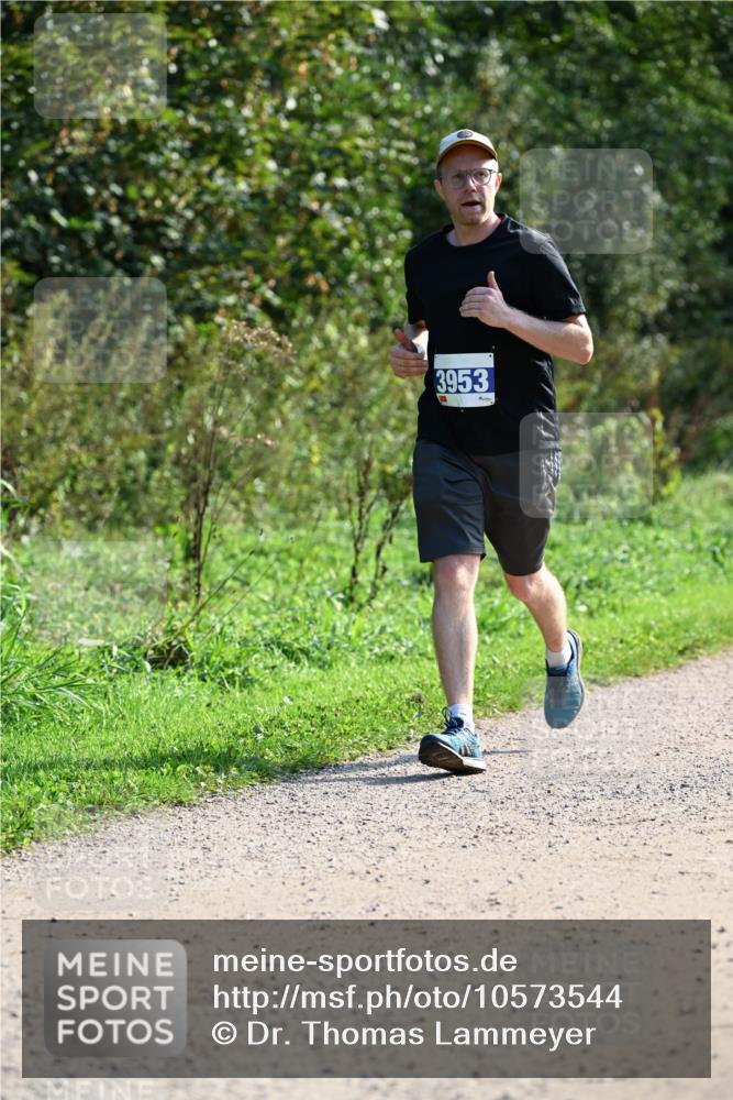 27.09.2026 - 35. Volkslauf durch das schöne Alstertal Dr. Thomas Lammeyer http://msf.ph/oto/10573544 27.09.2026 11:28:57 Laufen 3953 meine-sportfotos.de