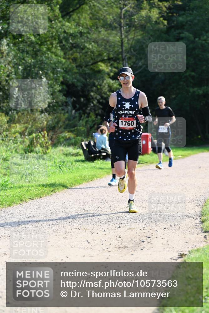 27.09.2026 - 35. Volkslauf durch das schöne Alstertal Dr. Thomas Lammeyer http://msf.ph/oto/10573563 27.09.2026 11:29:02 Laufen 1760 meine-sportfotos.de