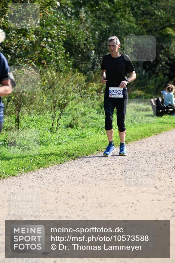 27.09.2026 - 35. Volkslauf durch das schöne Alstertal Dr. Thomas Lammeyer http://msf.ph/oto/10573588 27.09.2026 11:29:05 Laufen 3429 meine-sportfotos.de