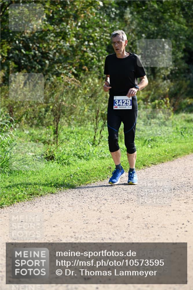 27.09.2026 - 35. Volkslauf durch das schöne Alstertal Dr. Thomas Lammeyer http://msf.ph/oto/10573595 27.09.2026 11:29:06 Laufen 3429 meine-sportfotos.de