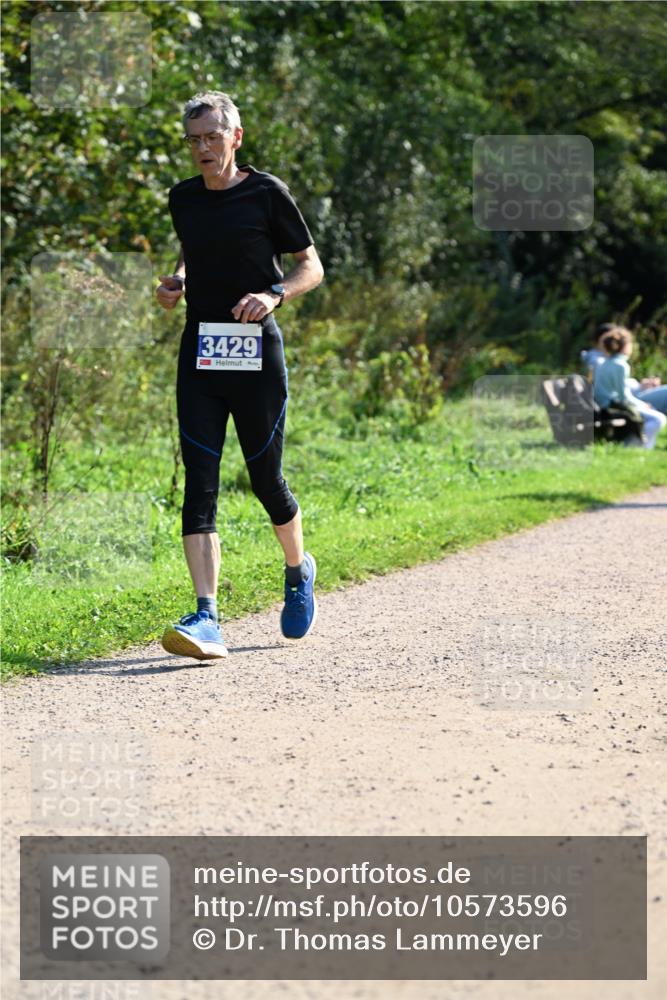 27.09.2026 - 35. Volkslauf durch das schöne Alstertal Dr. Thomas Lammeyer http://msf.ph/oto/10573596 27.09.2026 11:29:06 Laufen 3429 meine-sportfotos.de