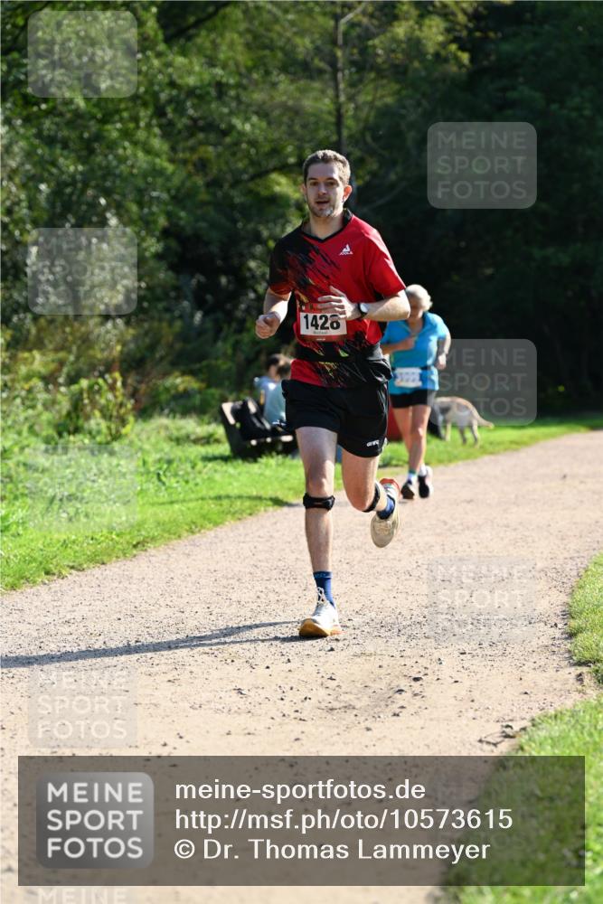 27.09.2026 - 35. Volkslauf durch das schöne Alstertal Dr. Thomas Lammeyer http://msf.ph/oto/10573615 27.09.2026 11:29:10 Laufen 1428 meine-sportfotos.de