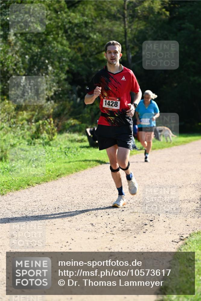 27.09.2026 - 35. Volkslauf durch das schöne Alstertal Dr. Thomas Lammeyer http://msf.ph/oto/10573617 27.09.2026 11:29:10 Laufen 1428 meine-sportfotos.de