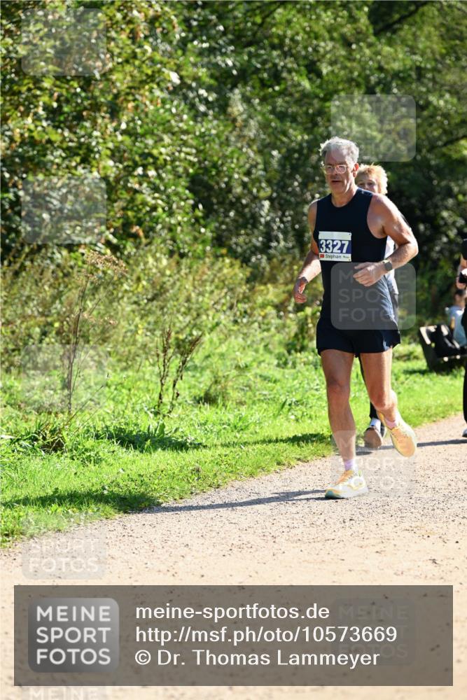 27.09.2026 - 35. Volkslauf durch das schöne Alstertal Dr. Thomas Lammeyer http://msf.ph/oto/10573669 27.09.2026 11:29:30 Laufen 3327 meine-sportfotos.de