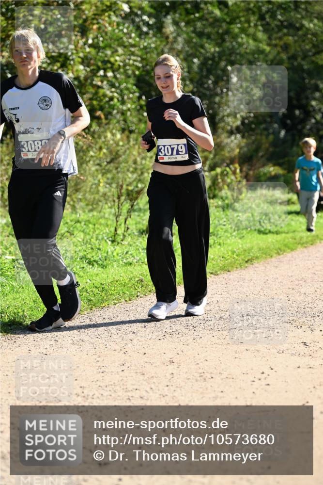 27.09.2026 - 35. Volkslauf durch das schöne Alstertal Dr. Thomas Lammeyer http://msf.ph/oto/10573680 27.09.2026 11:29:32 Laufen 308, 3079 meine-sportfotos.de