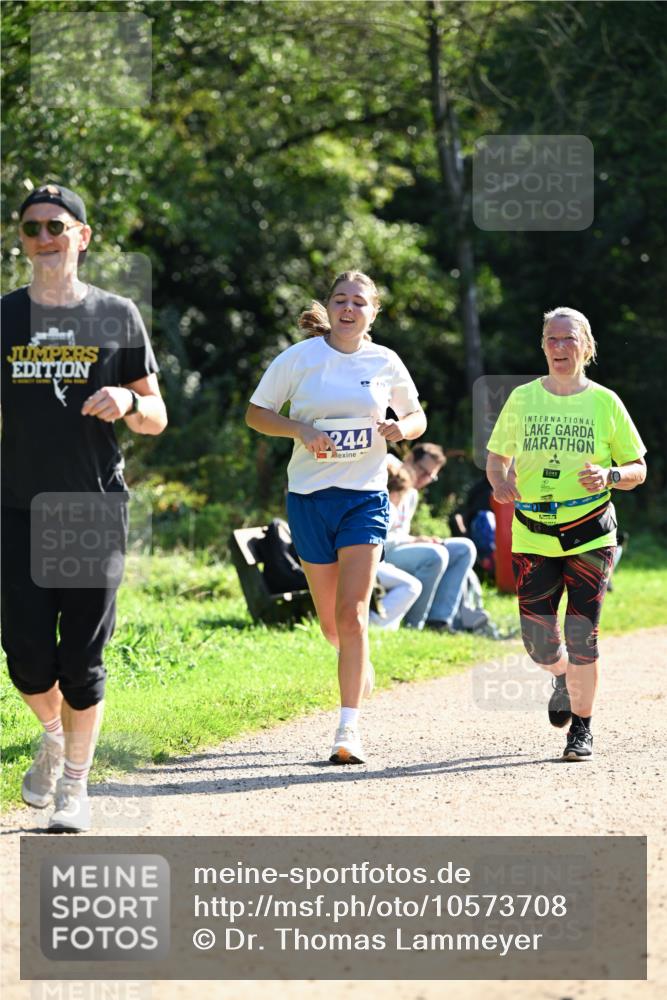 27.09.2026 - 35. Volkslauf durch das schöne Alstertal Dr. Thomas Lammeyer http://msf.ph/oto/10573708 27.09.2026 11:29:41 Laufen 244 meine-sportfotos.de