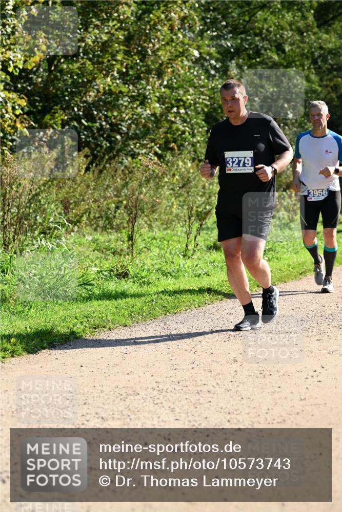 27.09.2026 - 35. Volkslauf durch das schöne Alstertal Dr. Thomas Lammeyer http://msf.ph/oto/10573743 27.09.2026 11:29:52 Laufen 3279, 3956 meine-sportfotos.de