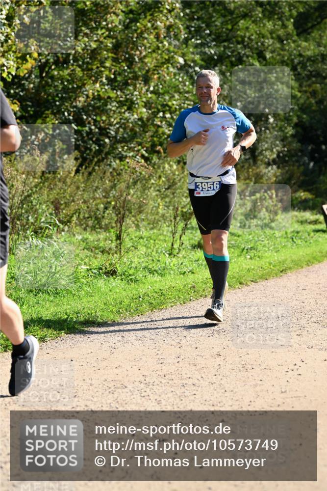 27.09.2026 - 35. Volkslauf durch das schöne Alstertal Dr. Thomas Lammeyer http://msf.ph/oto/10573749 27.09.2026 11:29:53 Laufen 3956 meine-sportfotos.de