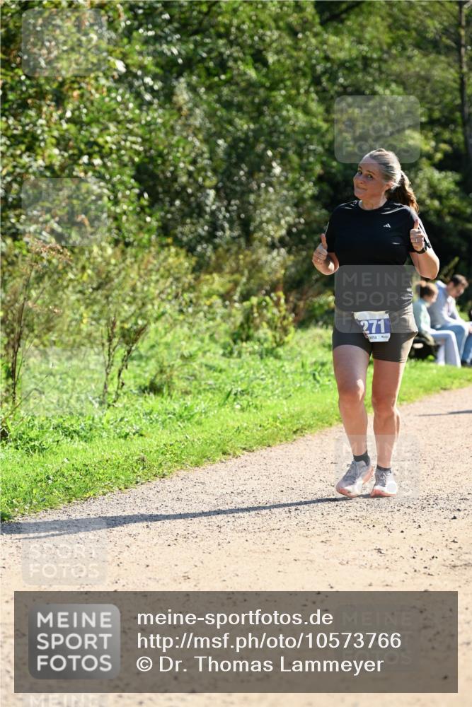 27.09.2026 - 35. Volkslauf durch das schöne Alstertal Dr. Thomas Lammeyer http://msf.ph/oto/10573766 27.09.2026 11:29:58 Laufen 271 meine-sportfotos.de