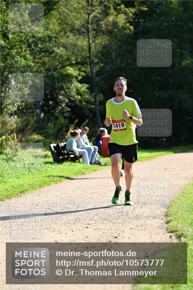 27.09.2026 - 35. Volkslauf durch das schöne Alstertal Dr. Thomas Lammeyer http://msf.ph/oto/10573777 27.09.2026 11:30:00 Laufen 1419 meine-sportfotos.de