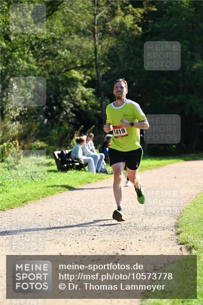 27.09.2026 - 35. Volkslauf durch das schöne Alstertal Dr. Thomas Lammeyer http://msf.ph/oto/10573778 27.09.2026 11:30:00 Laufen 1419 meine-sportfotos.de