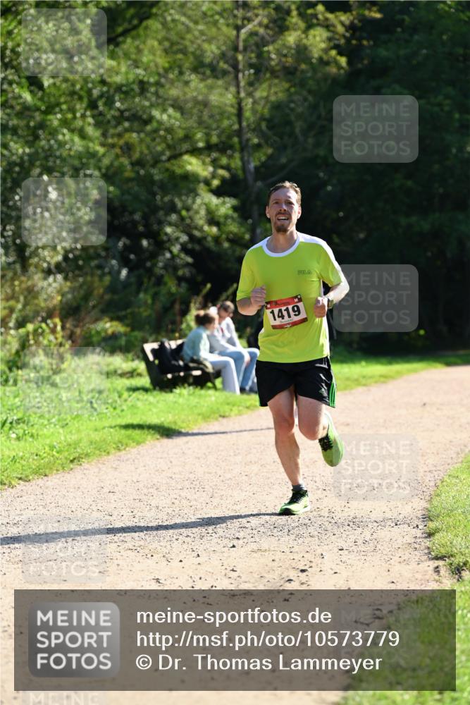 27.09.2026 - 35. Volkslauf durch das schöne Alstertal Dr. Thomas Lammeyer http://msf.ph/oto/10573779 27.09.2026 11:30:00 Laufen 1419 meine-sportfotos.de