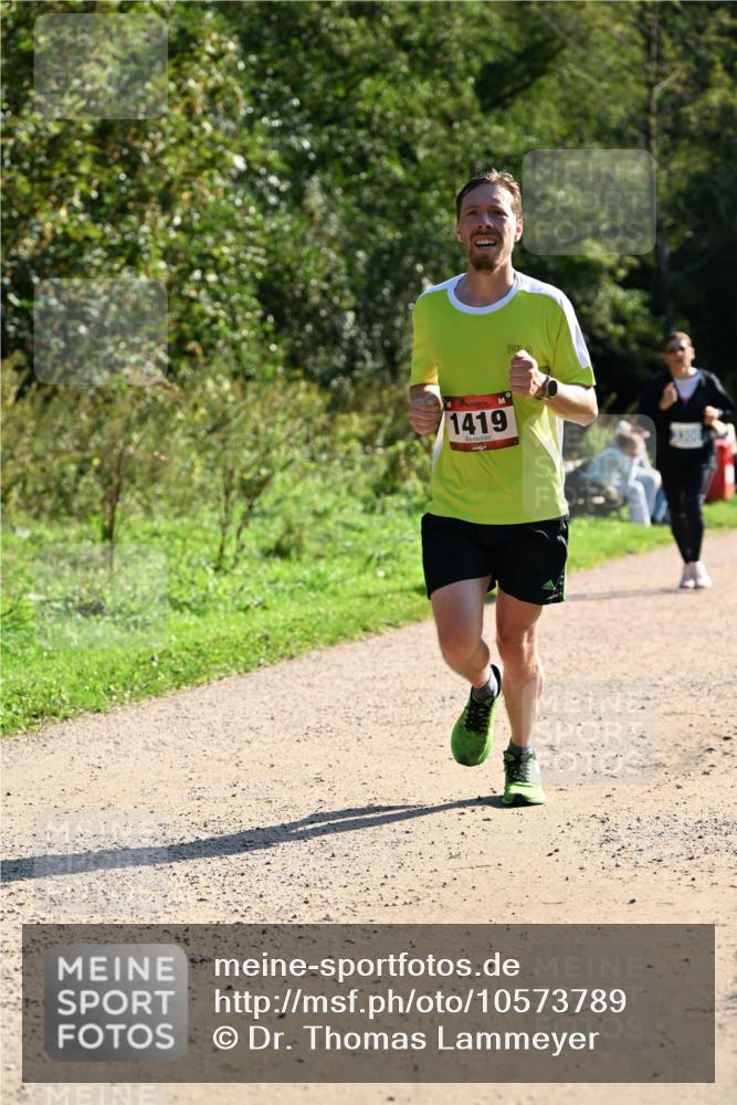 27.09.2026 - 35. Volkslauf durch das schöne Alstertal Dr. Thomas Lammeyer http://msf.ph/oto/10573789 27.09.2026 11:30:01 Laufen 1419 meine-sportfotos.de