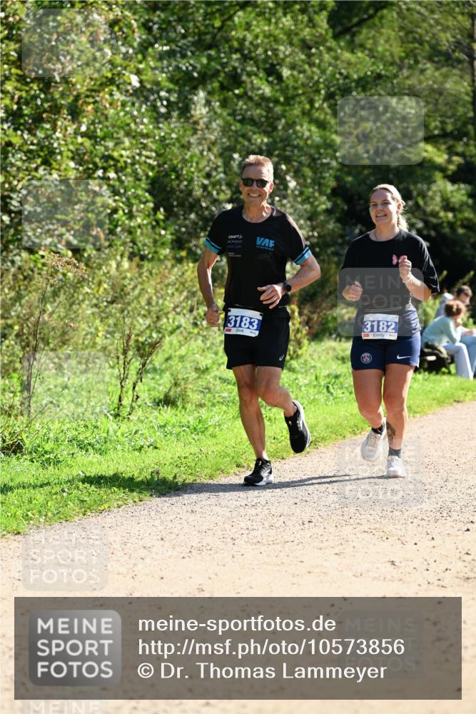 27.09.2026 - 35. Volkslauf durch das schöne Alstertal Dr. Thomas Lammeyer http://msf.ph/oto/10573856 27.09.2026 11:30:20 Laufen 3183, 3182 meine-sportfotos.de