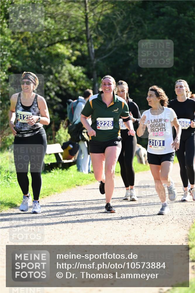 27.09.2026 - 35. Volkslauf durch das schöne Alstertal Dr. Thomas Lammeyer http://msf.ph/oto/10573884 27.09.2026 11:30:34 Laufen 3129, 3228, 98, 2025, 986, 3101 meine-sportfotos.de