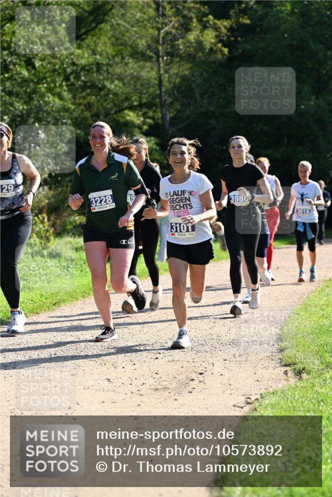 27.09.2026 - 35. Volkslauf durch das schöne Alstertal Dr. Thomas Lammeyer http://msf.ph/oto/10573892 27.09.2026 11:30:35 Laufen 129, 3228, 3986, 2025, 3101 meine-sportfotos.de