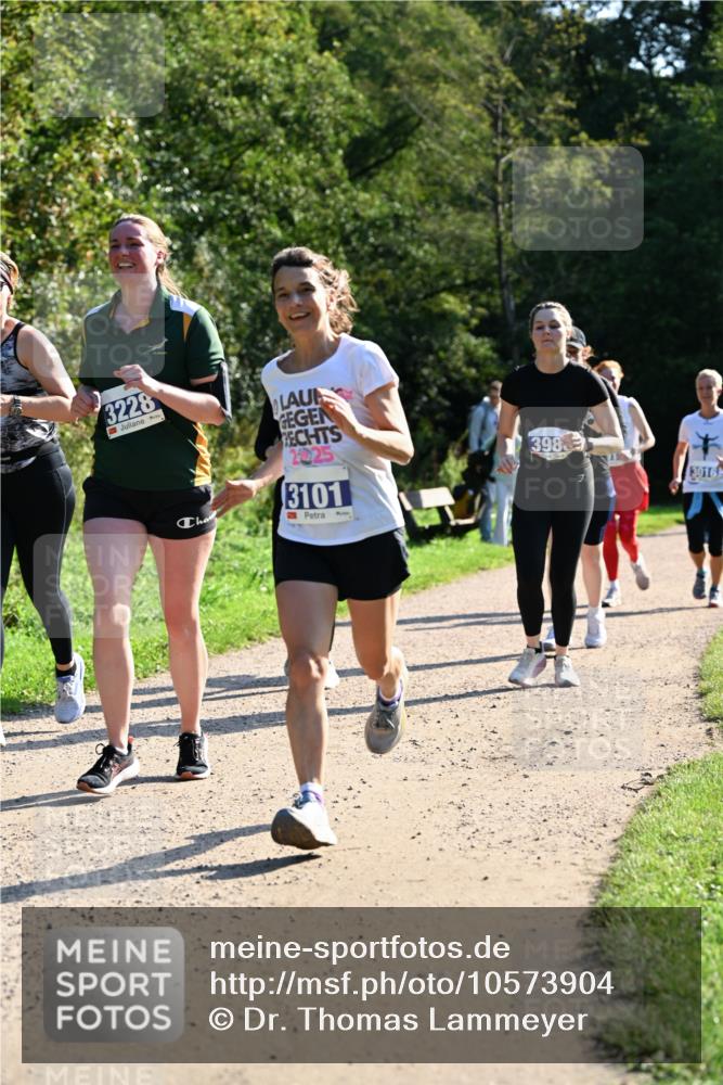 27.09.2026 - 35. Volkslauf durch das schöne Alstertal Dr. Thomas Lammeyer http://msf.ph/oto/10573904 27.09.2026 11:30:36 Laufen 3228, 2025, 3101, 398, 3016 meine-sportfotos.de