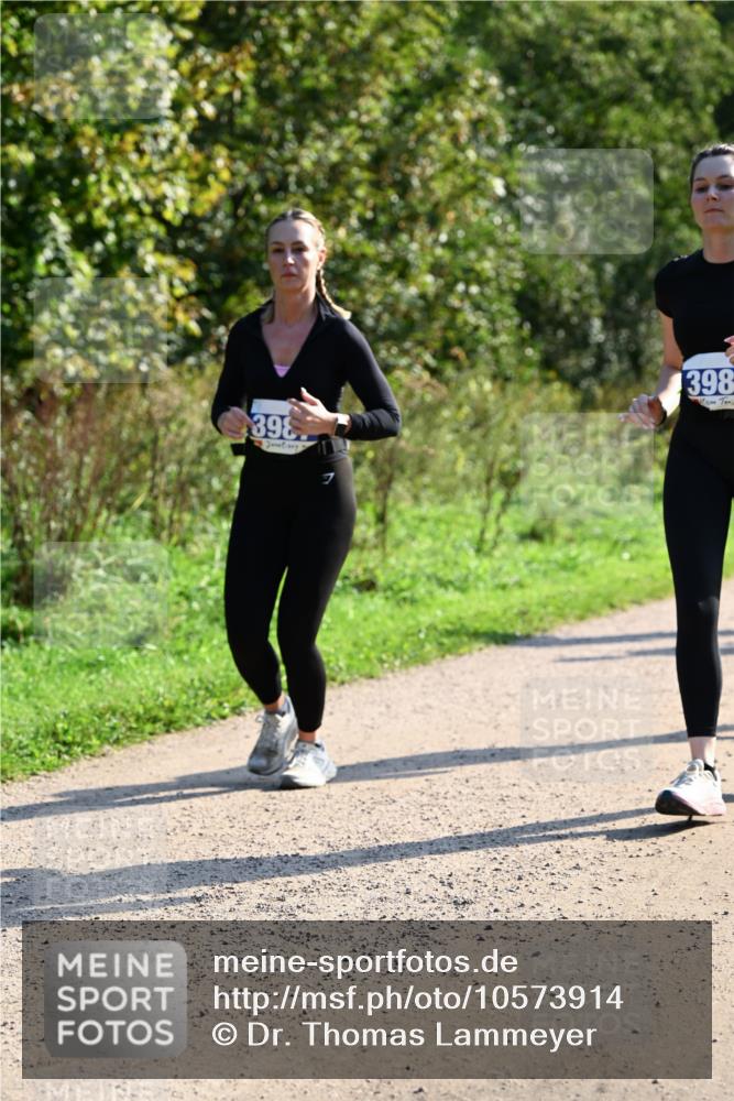 27.09.2026 - 35. Volkslauf durch das schöne Alstertal Dr. Thomas Lammeyer http://msf.ph/oto/10573914 27.09.2026 11:30:37 Laufen 398, 398 meine-sportfotos.de