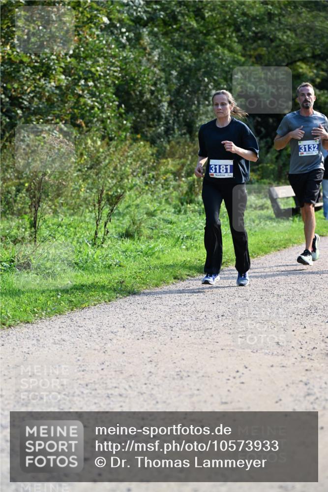 27.09.2026 - 35. Volkslauf durch das schöne Alstertal Dr. Thomas Lammeyer http://msf.ph/oto/10573933 27.09.2026 11:30:43 Laufen 3181, 3132 meine-sportfotos.de